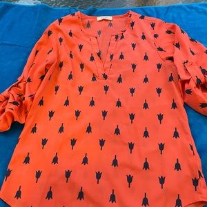 3/4 sleeve top with navy tulips.